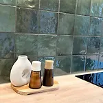 Urbain L'oneux Appartement *