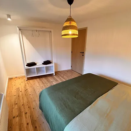 Urbain L'oneux Apartment *