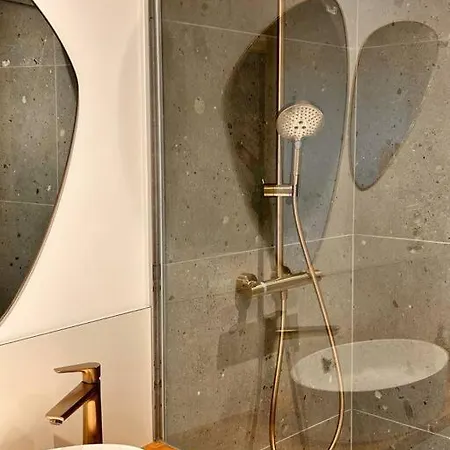 Apartment Urbain L'oneux